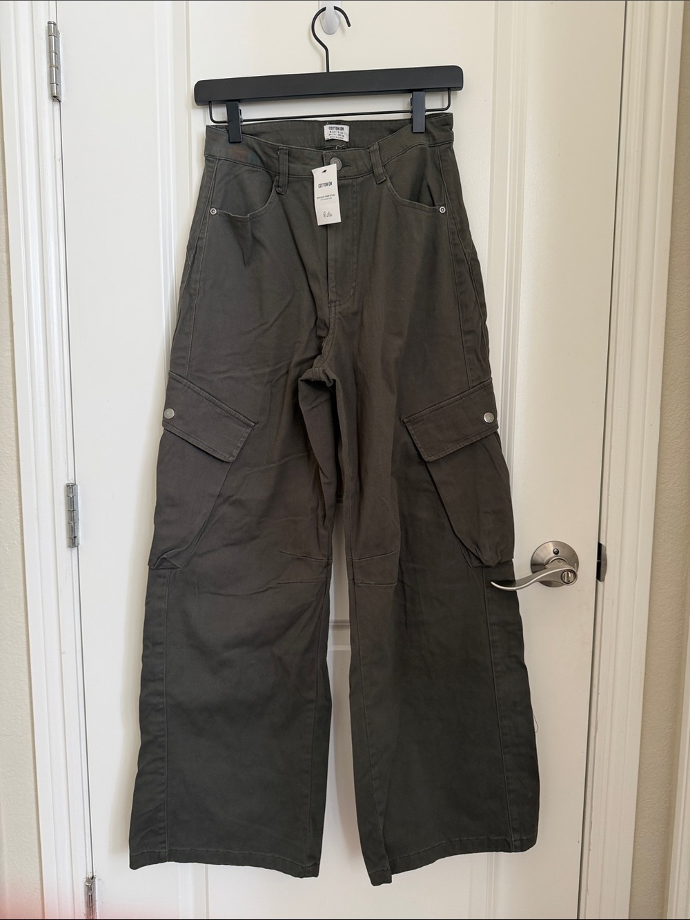Cotton On Wide-Leg Cargo Pants in Olive